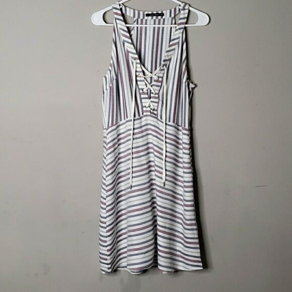 Doe & Rae Summer Time Dress - Picture 1 of 8